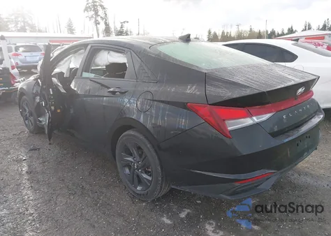 2022 Hyundai Elantra Sel z USA, uszkodzony, nr VIN KMHLM4AG4NU352465